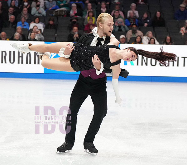 Zoe Larson & Andrii Kapran (UKR)