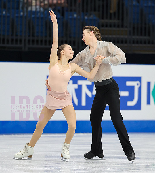 Hana Maria Aboian & Daniil Veselukhin (USA)