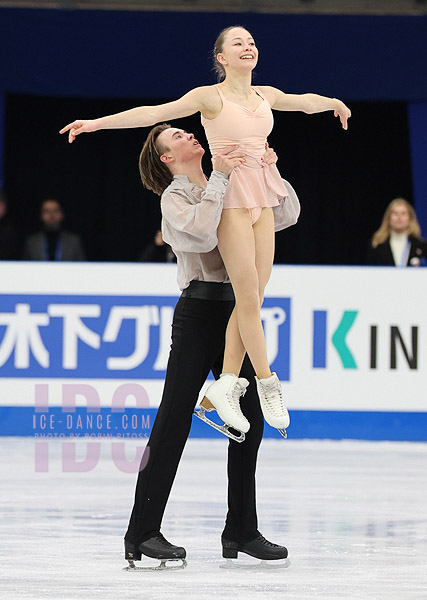 Hana Maria Aboian & Daniil Veselukhin (USA)