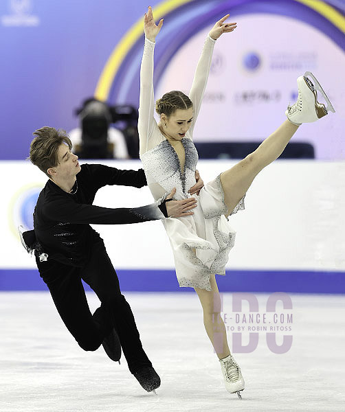 Iryna Pidgaina & Artem Koval (UKR)