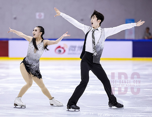 Xiaoxi Li & Yueyang Wang