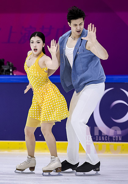 Xinyue Wang & Xinyu Liu