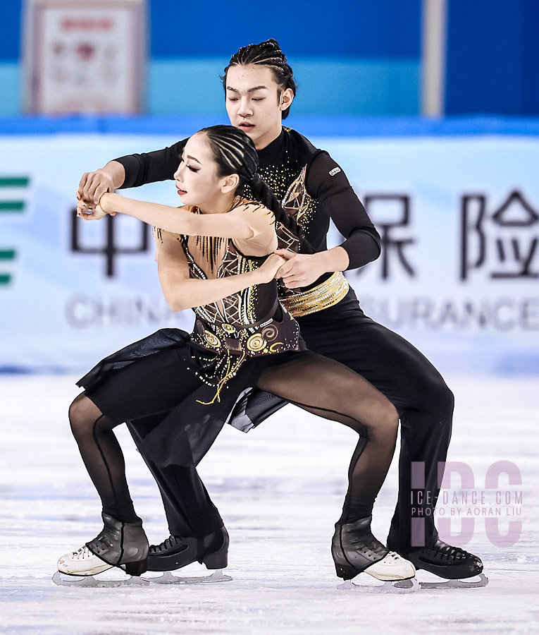 Xinyue Kang & Shibo Hao