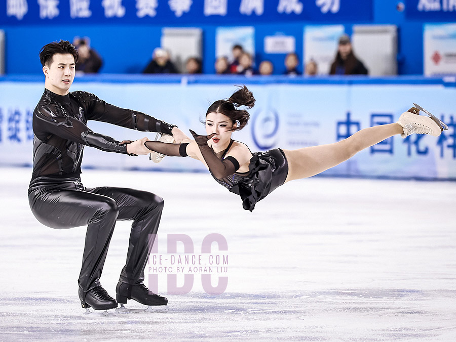 Shiyue Wang & Xinyu Liu
