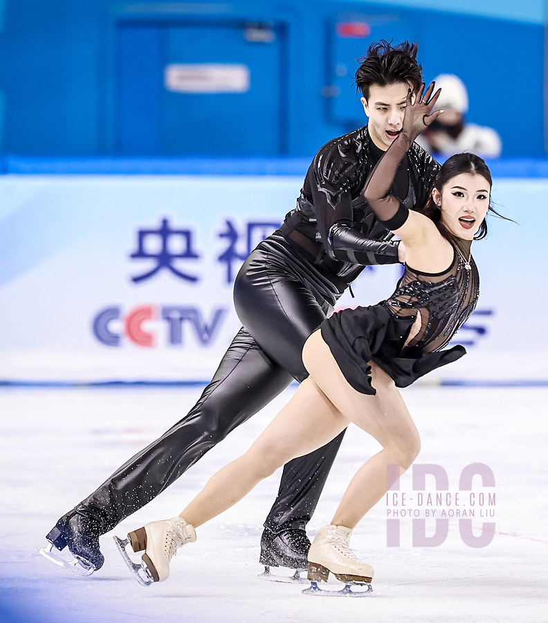 Shiyue Wang & Xinyu Liu