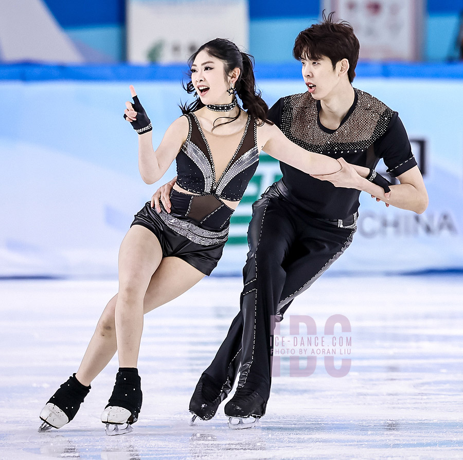 Yufei Lin & Zijian Gao