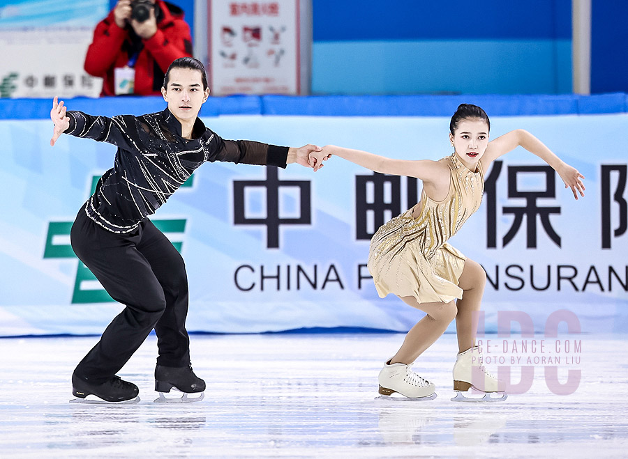 Munire Luoheman & Abuduwarisi Mutailipu