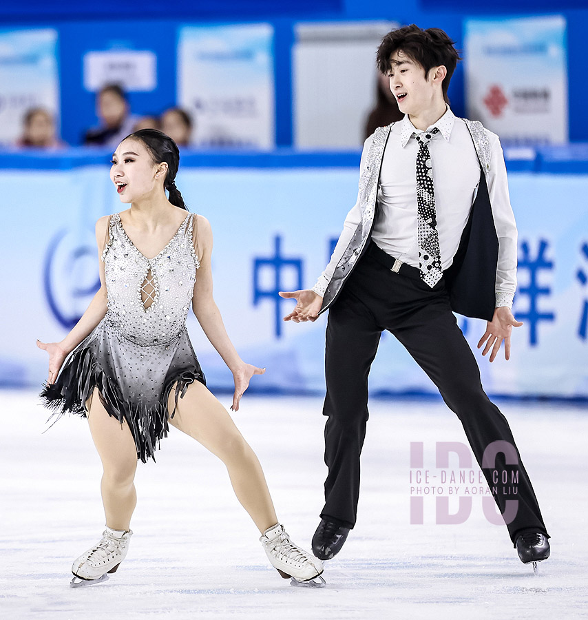 Xiaoxi Li & Yueyang Wang