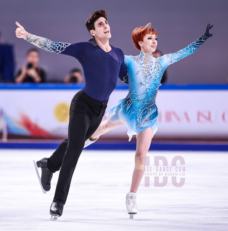 Evgeniia Lopareva & Geoffrey Brissaud (FRA)