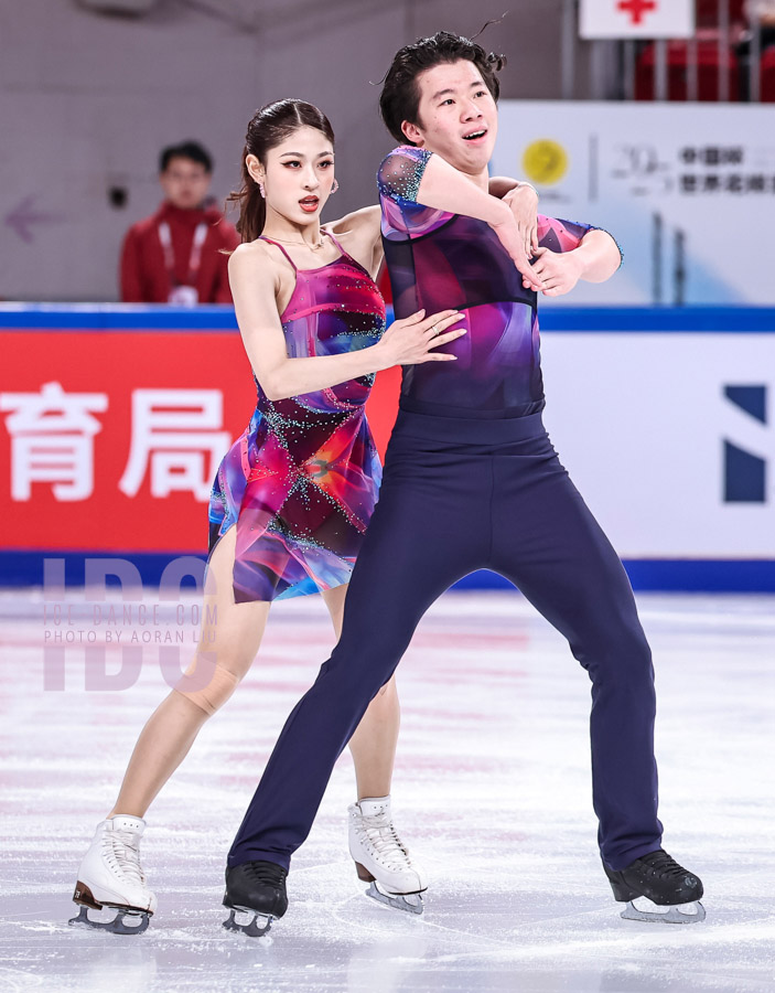 Zixi Xiao & Linghao He (CHN)