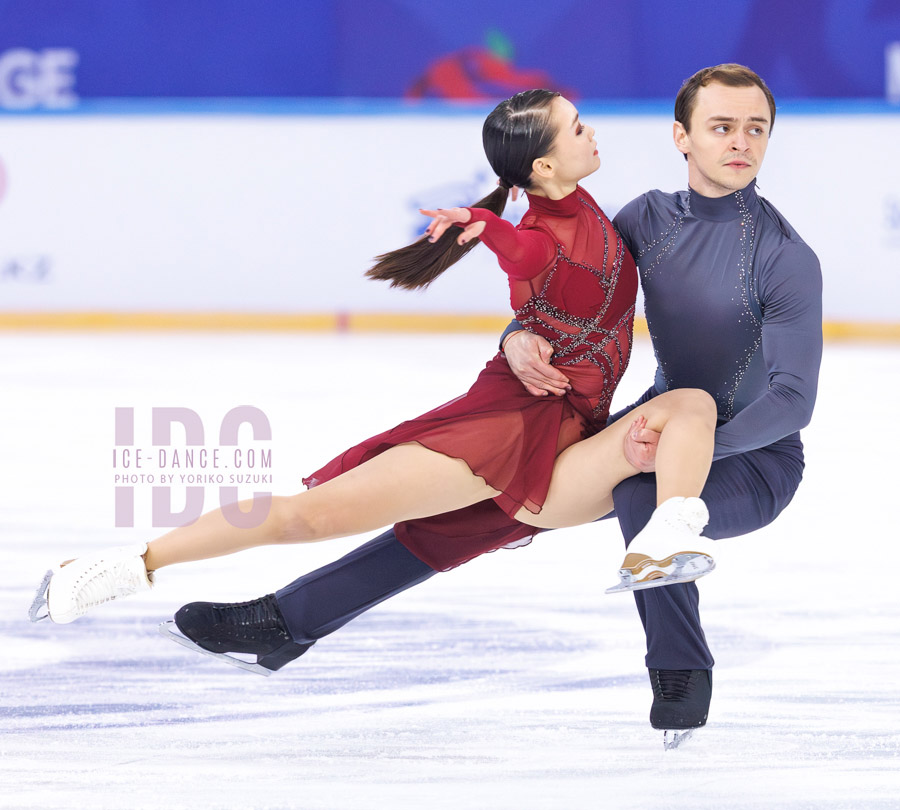 Gauhkhar Nauryzova & Boyisangur Datiev (KAZ)