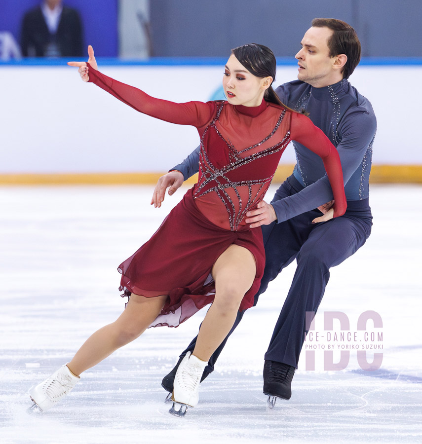 Gauhkhar Nauryzova & Boyisangur Datiev (KAZ)