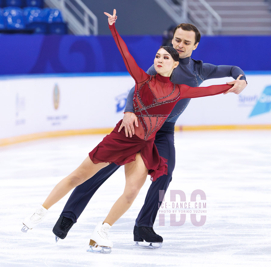 Gauhkhar Nauryzova & Boyisangur Datiev (KAZ)