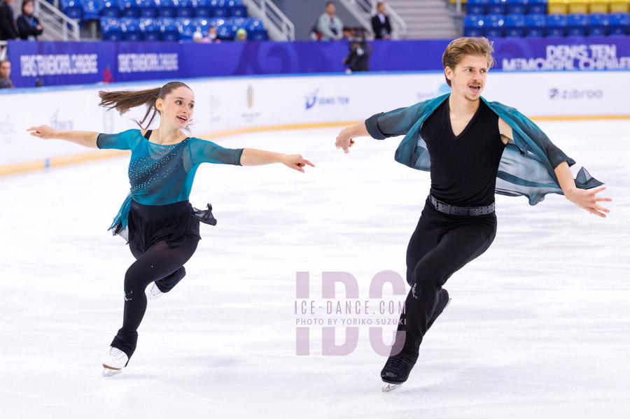 Oona Brown & Gage Brown (USA)