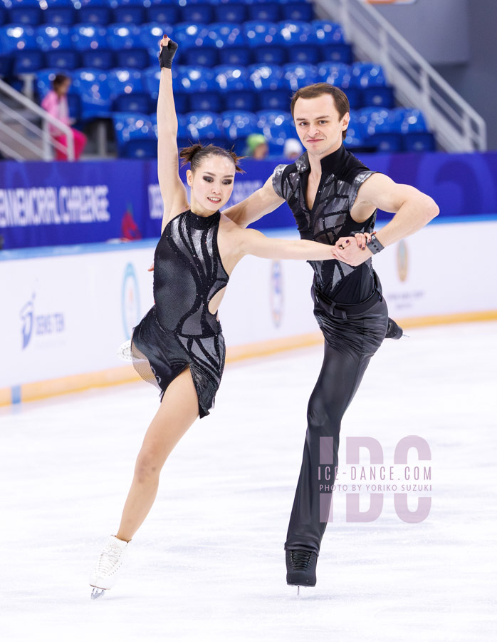 Gauhkhar Nauryzova & Boyisangur Datiev (KAZ)