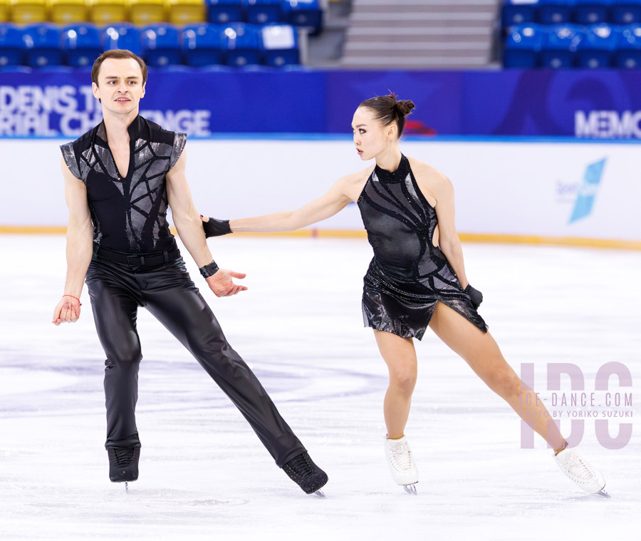 Gauhkhar Nauryzova & Boyisangur Datiev (KAZ)