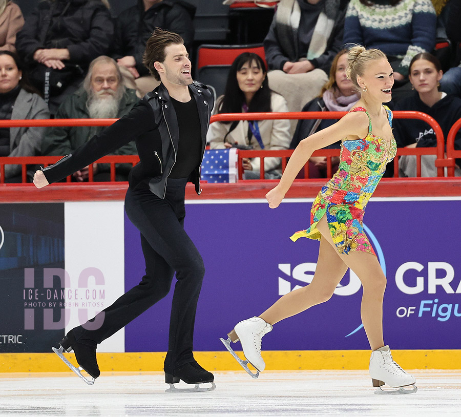 Phebe Bekker & James Hernandez (GBR)