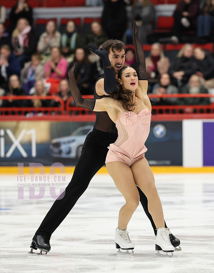 Laurence Fournier Beaudry & Guillaume Cizeron (FRA)
