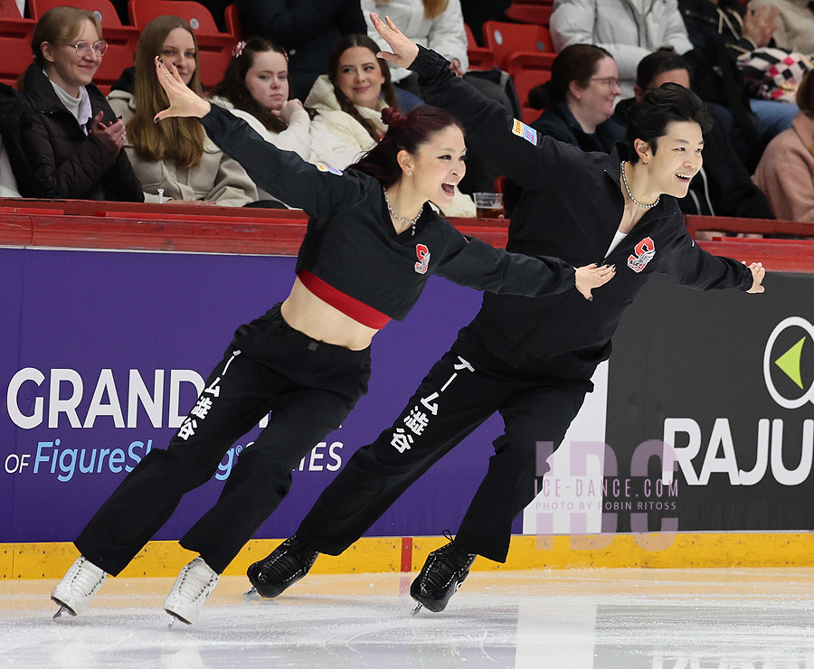 Maia Shibutani & Alex Shibutani (USA)	