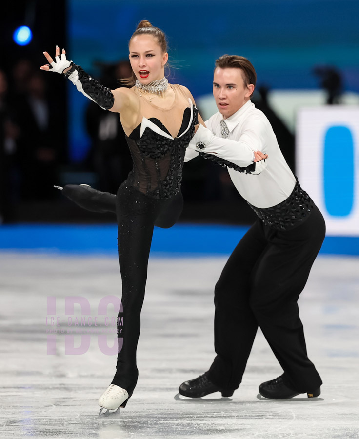 Hana Maria Aboian & Daniil Veselukhin (USA) 