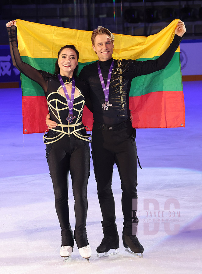 Allison Reed & Saulius Ambrulevicius (LTU)