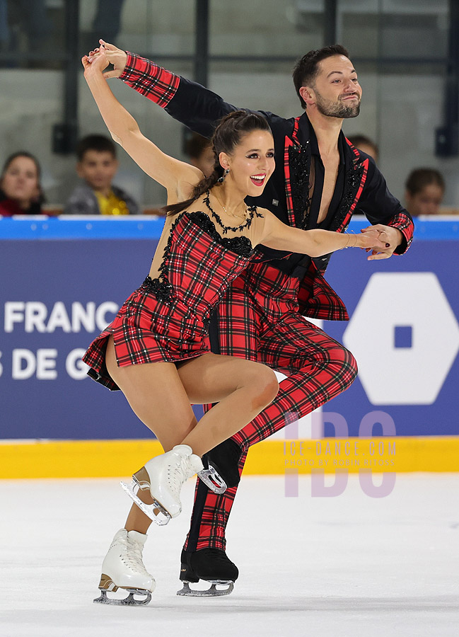 Lilah Fear & Lewis Gibson (GBR)
