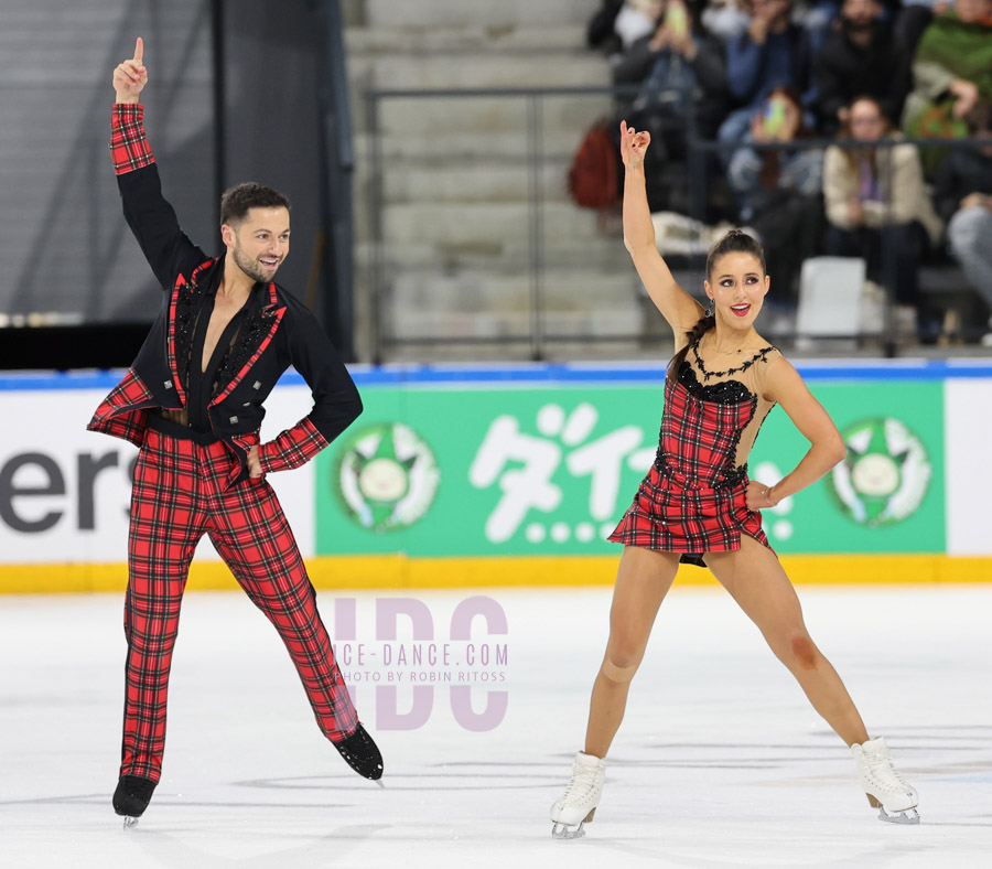 Lilah Fear & Lewis Gibson (GBR)