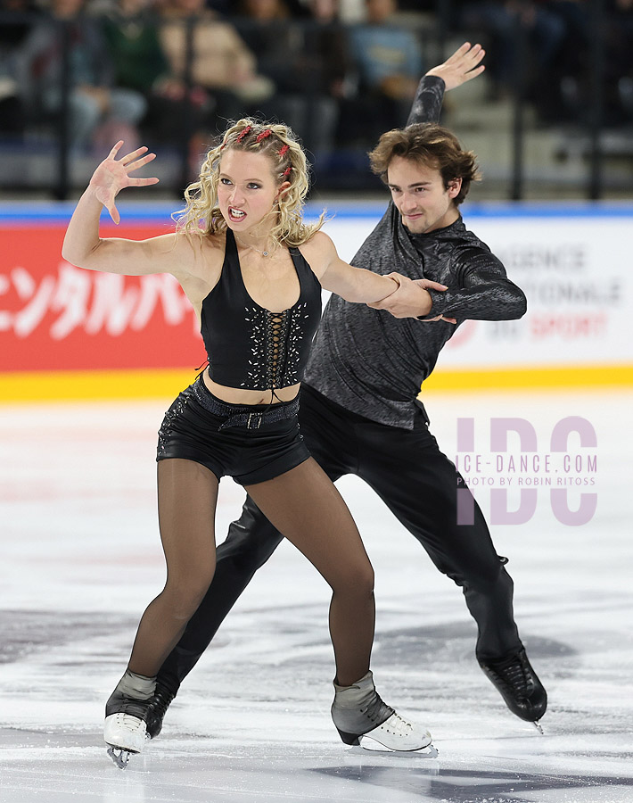 Eva Pate & Logan Bye (USA)