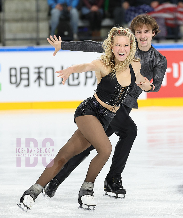 Eva Pate & Logan Bye (USA)