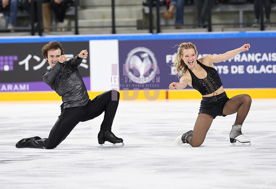Eva Pate & Logan Bye (USA)