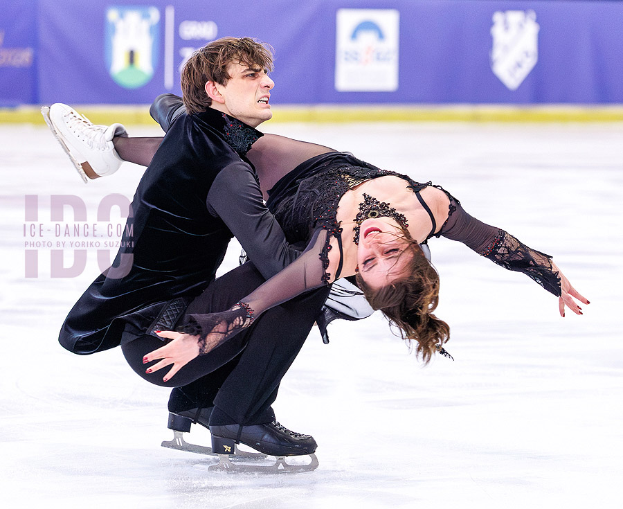 Chelsea Verhaegh & Sherim Van Geffen (NED)