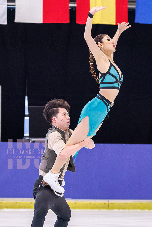 Zixi Xiao & Linghao He (CHN)