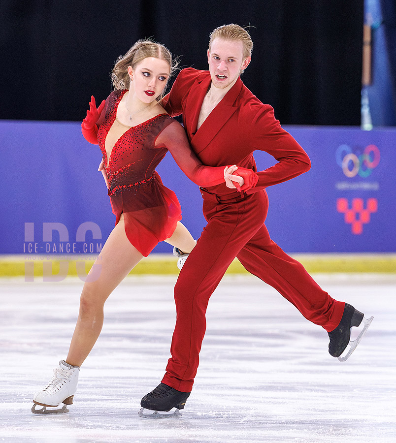 Mariia Pinchuk & Mykyta Pogorielov (UKR)