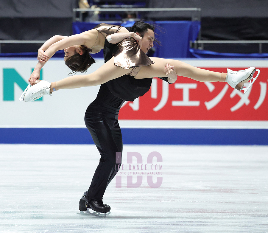 Chisato Uramatsu & Atsuhiko Tamura