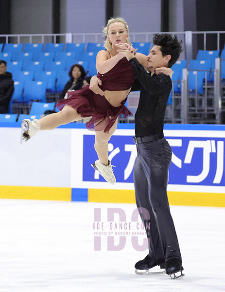 Lily Hensen & Nathan Lickers (CAN)