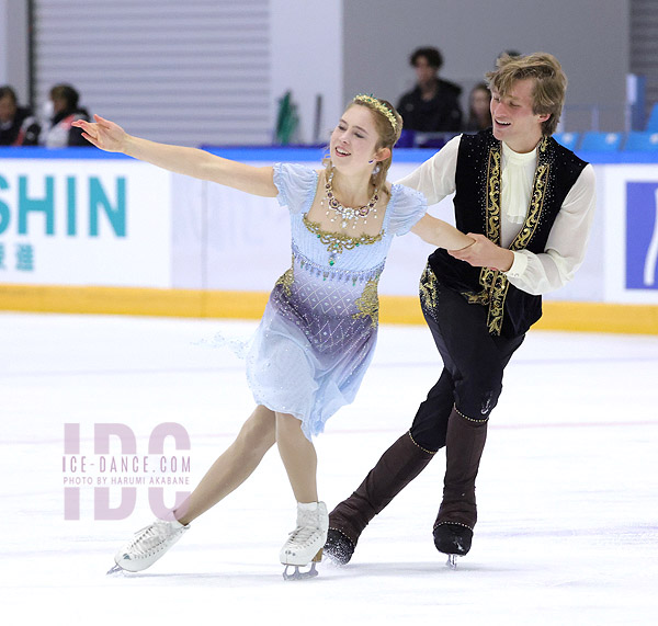 Leah Neset & Artem Markelov (USA)