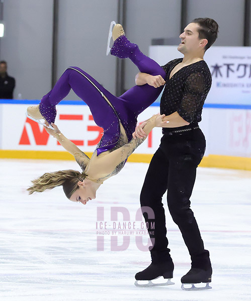 Marie-Jade Lauriault & Romain Le Gac (CAN)