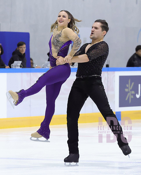 Marie-Jade Lauriault & Romain Le Gac (CAN)
