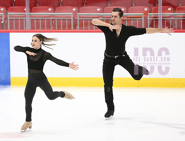 Marie-Jade Lauriault & Romain le Gac (FRA)