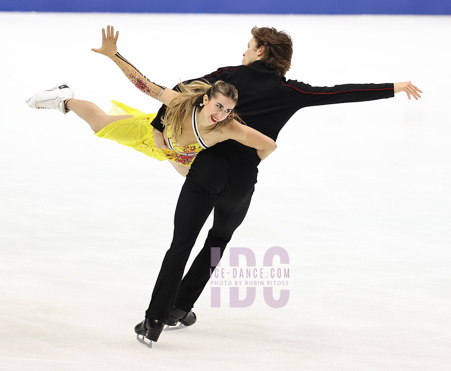 Katarina Wolfkostin & Dimitry Tsarevski (USA)