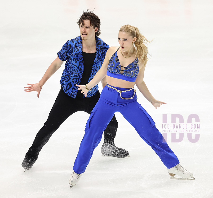 Alicia Fabbri & Paul Ayer (CAN)