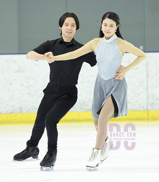 Akiko Maruyama & Kokoro Mizutani