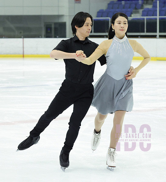 Akiko Maruyama & Kokoro Mizutani