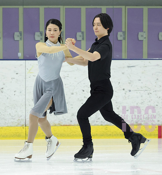 Akiko Maruyama & Kokoro Mizutani