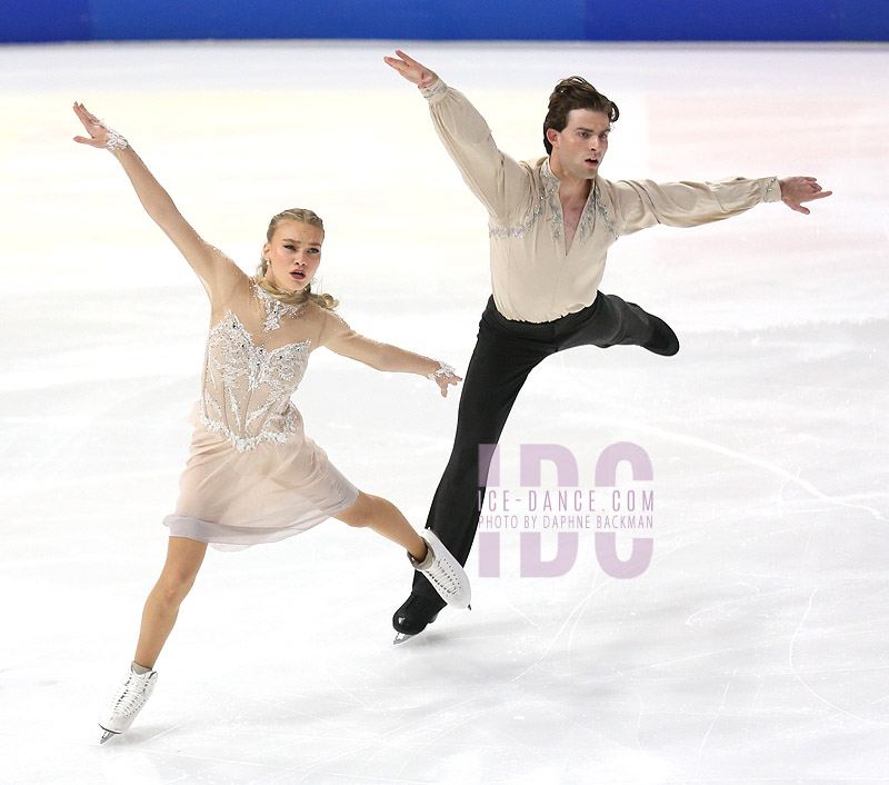 Phebe Bekker & James Hernandez (GBR)