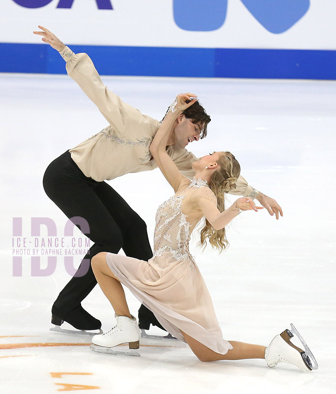 Phebe Bekker & James Hernandez (GBR)