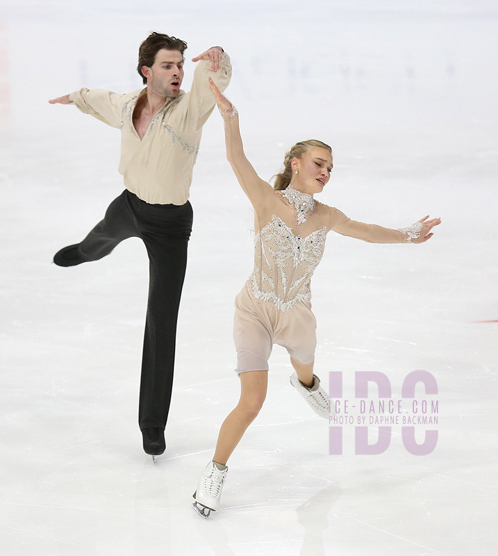 Phebe Bekker & James Hernandez (GBR)