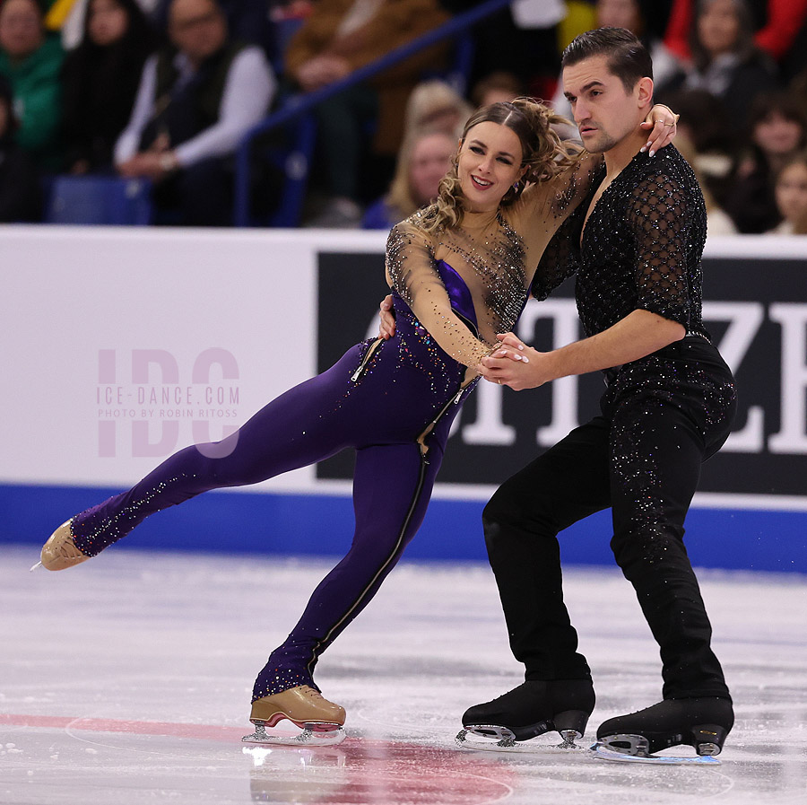 Marie-Jade Lauriault & Romain Le Gac (CAN)