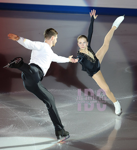 Alisa Efimova & Misha Mitrofanov