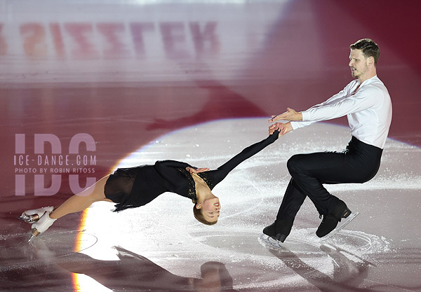 Alisa Efimova & Misha Mitrofanov